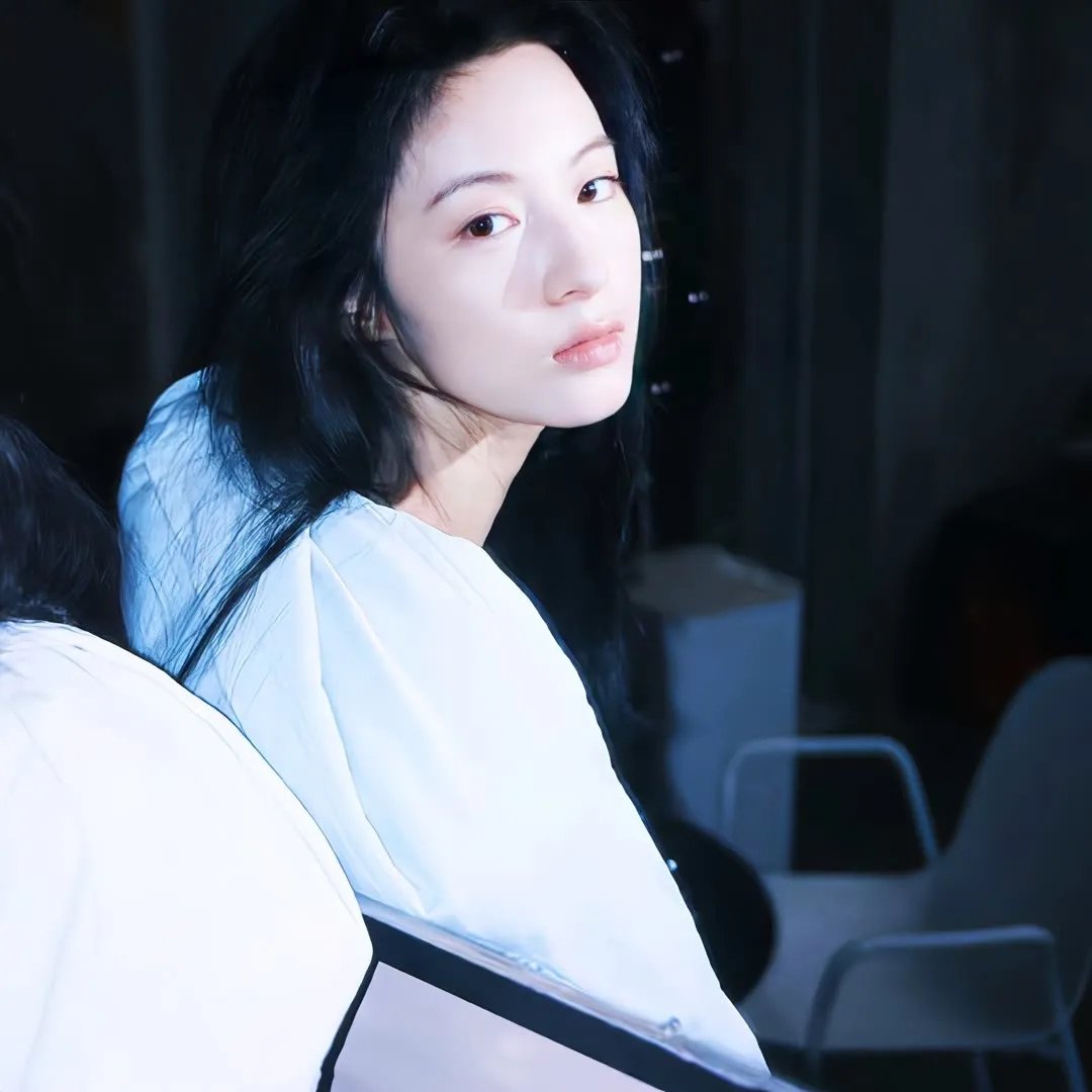 玉女倾城 封面